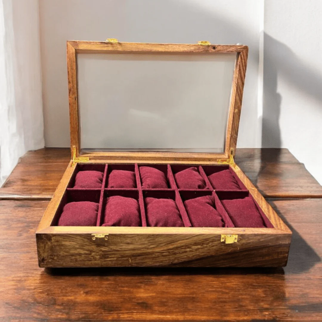 10 Watches – Golden Hinge – Glass Top - Image 3